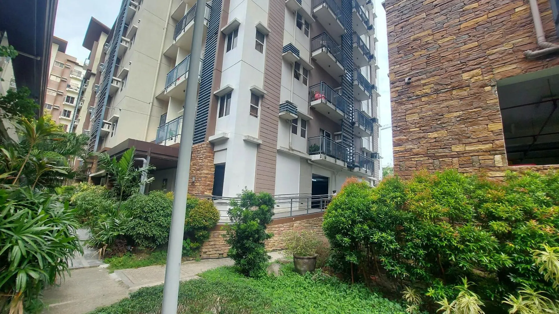 Studio Type Staycation Matina Enclaves Condo Fully Furnished Davao City